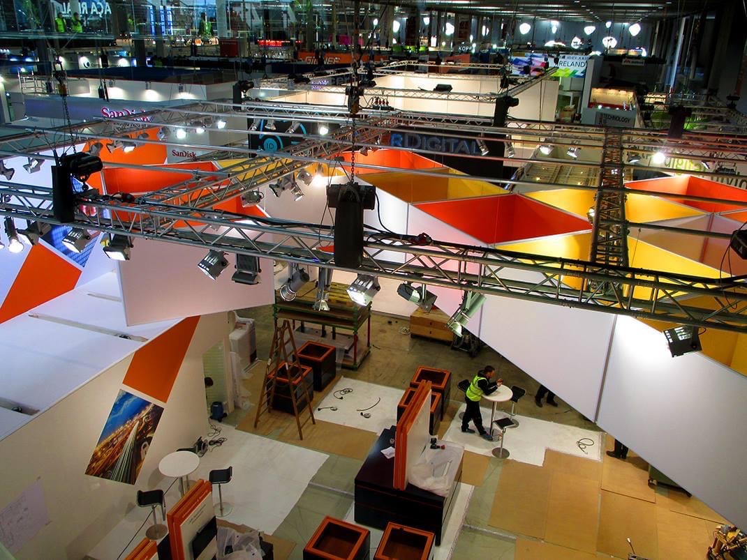 Mobile World Congress-zem-zulayka-martis